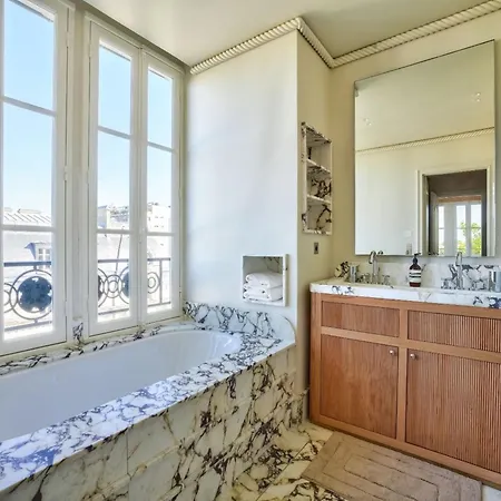 Luxury Duplex - 4bdr 8p-tour Eiffel- Bail Mobilite Parigi